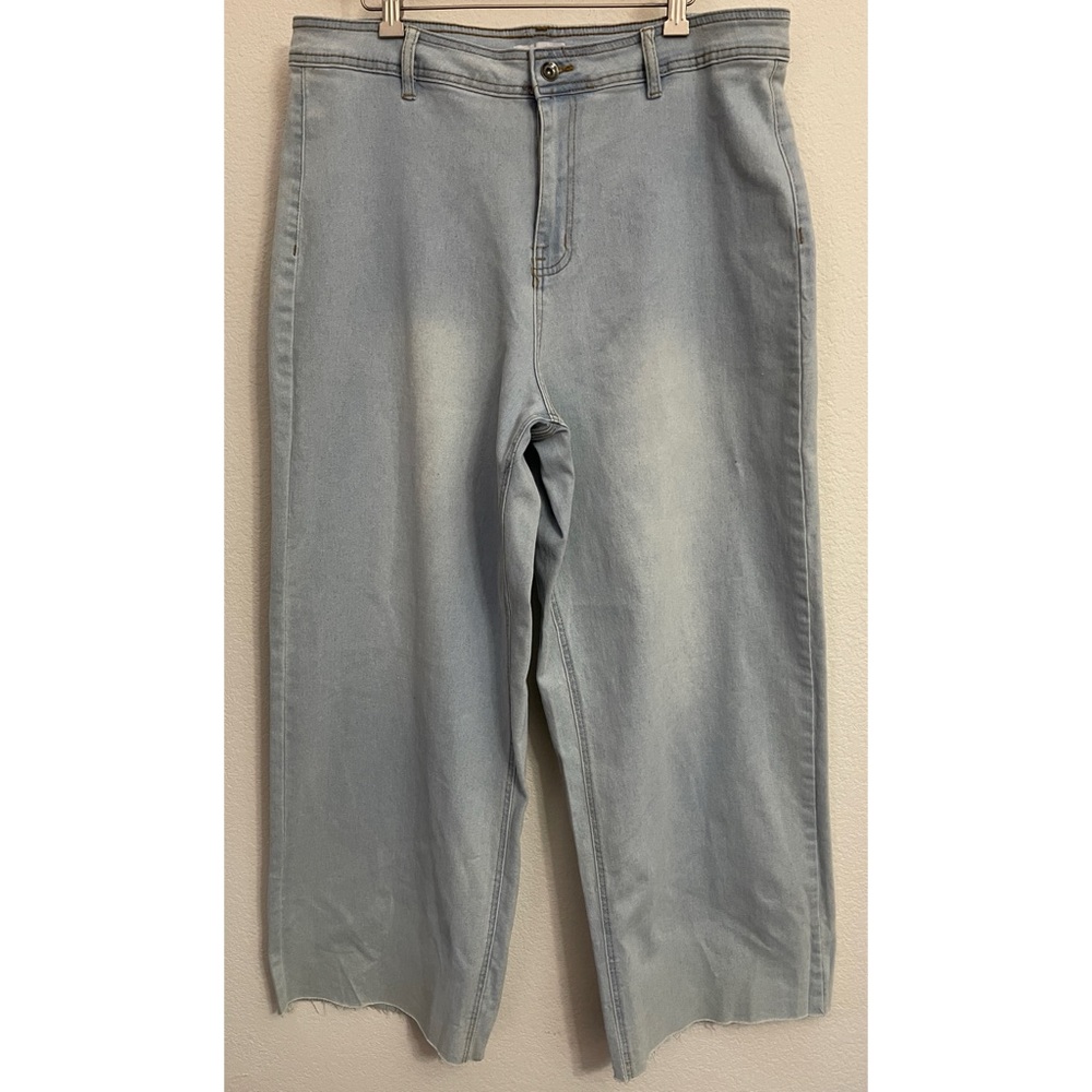Generation K Light Wash Wide Leg Raw Hem Jeans 16W 16 High Rise‎ Plus Size